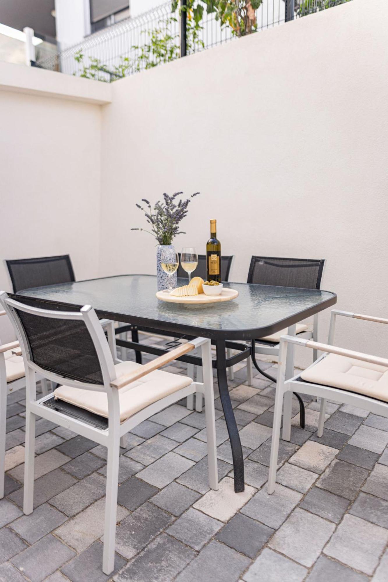 Apartments Veronika Трогір Екстер'єр фото