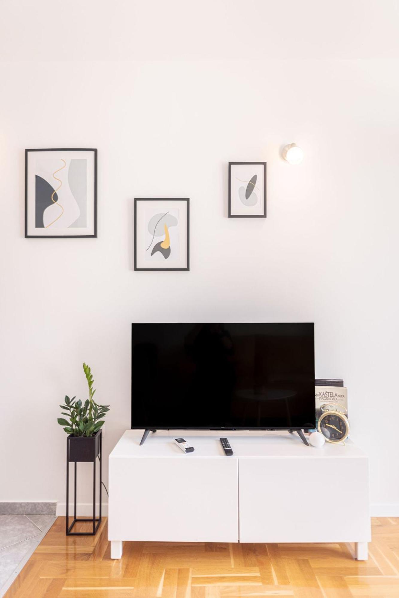 Apartments Veronika Трогір Екстер'єр фото